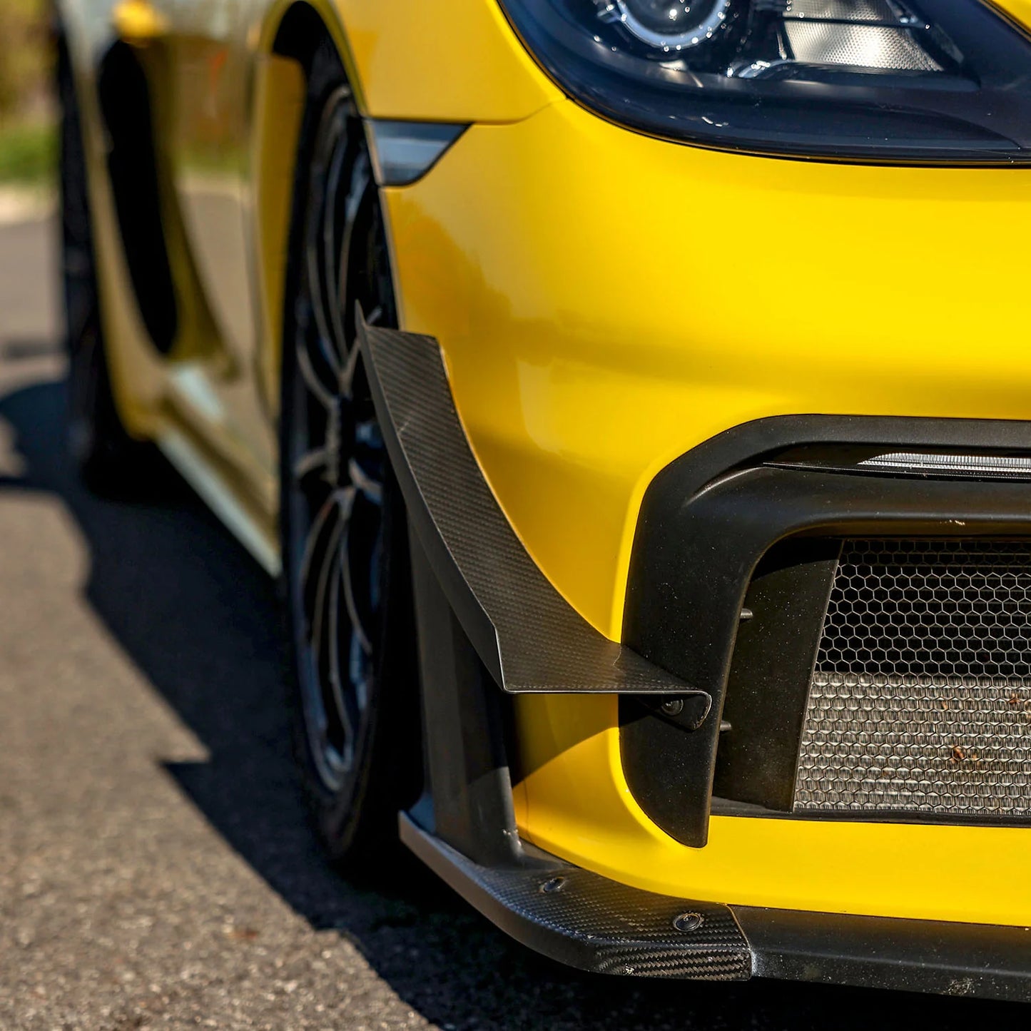 SR DRY CARBON FIBER PRO DIVE PLANE [PORSCHE 718 GT4/RS]